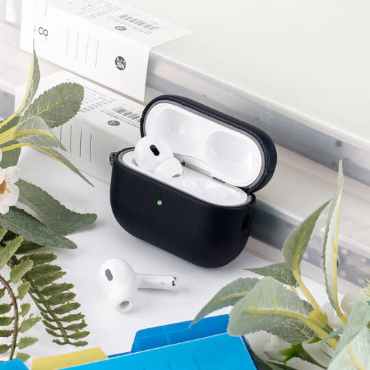 Apple AirPods Pro 3 Kılıf M-Safe Şarj Özellikli Mutural Yahu Serisi Deri Tasarımlı Kapak - 29