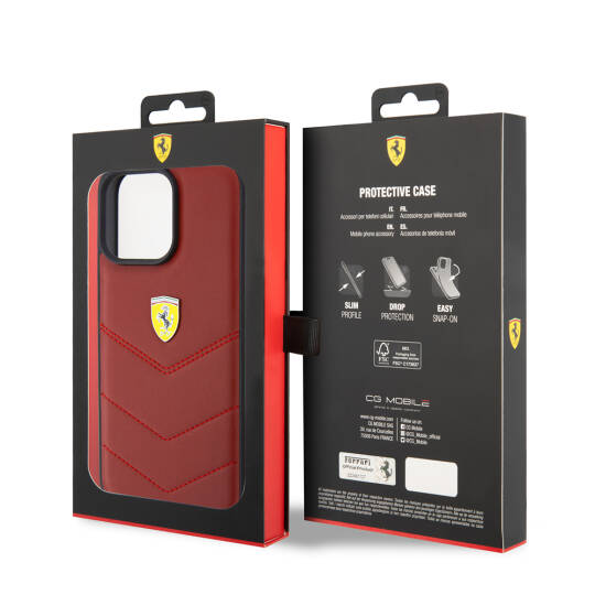 Apple iPhone 15 Pro Max Kılıf Ferrari Orjinal Lisanslı Deri Dikişli Arka Yüzey Metal Logo Tasarımlı Kapak - 9