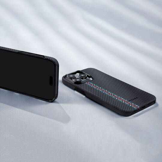 Apple iPhone 15 Pro Max Kılıf M-safe Şarj Özellikli 600D Aramid Karbon Fiber Pitaka Tactile Woven Orchestra Serisi Rhapsody Kapak - 18