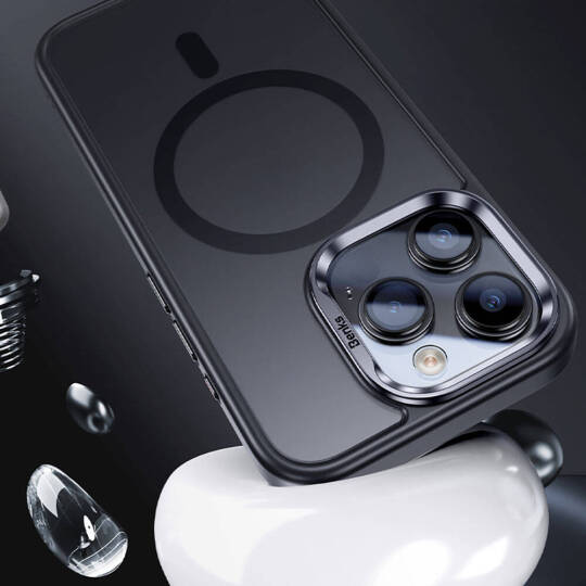 Apple iPhone 15 Pro Max Kılıf M-safe Şarj Özellikli Benks Mist Protective Kapak - 12