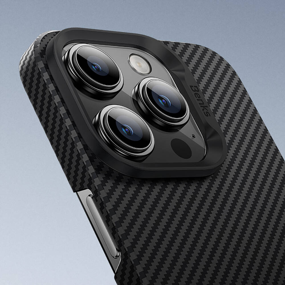 Apple iPhone 16 Pro Kılıf Benks M-safe Şarj Özellikli Metal Kamera Çerçeveli Magnetik ArmorAir 600D Kevlar Karbon Fiber Kapak - 13