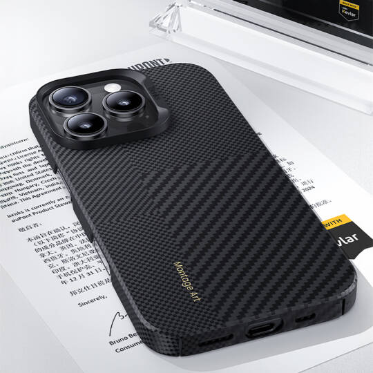Apple iPhone 16 Pro Kılıf M-safe Şarj Özellikli Karbon Fiber Metal Kamera Çerçeveli Benks Montage ArmorAir Kevlar Kapak - 7