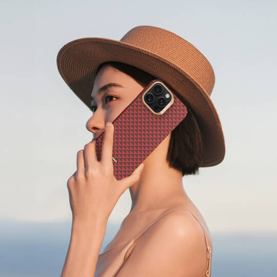 Apple iPhone 16 Pro Kılıf M-safe Şarj Özellikli Raptic Aramid Skin Origin Serisi Karbon Kapak - 22