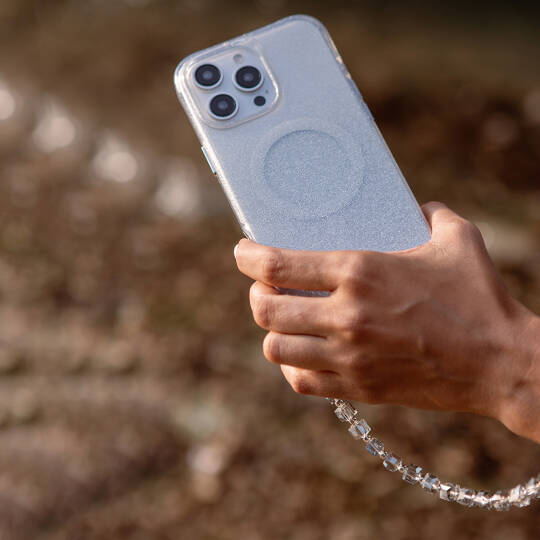 Apple iPhone 16 Pro Kılıf M-safe Şarj Özellikli Simli Arka Yüzey Askı Aparatlı Coehl Lumino Kapak - 12