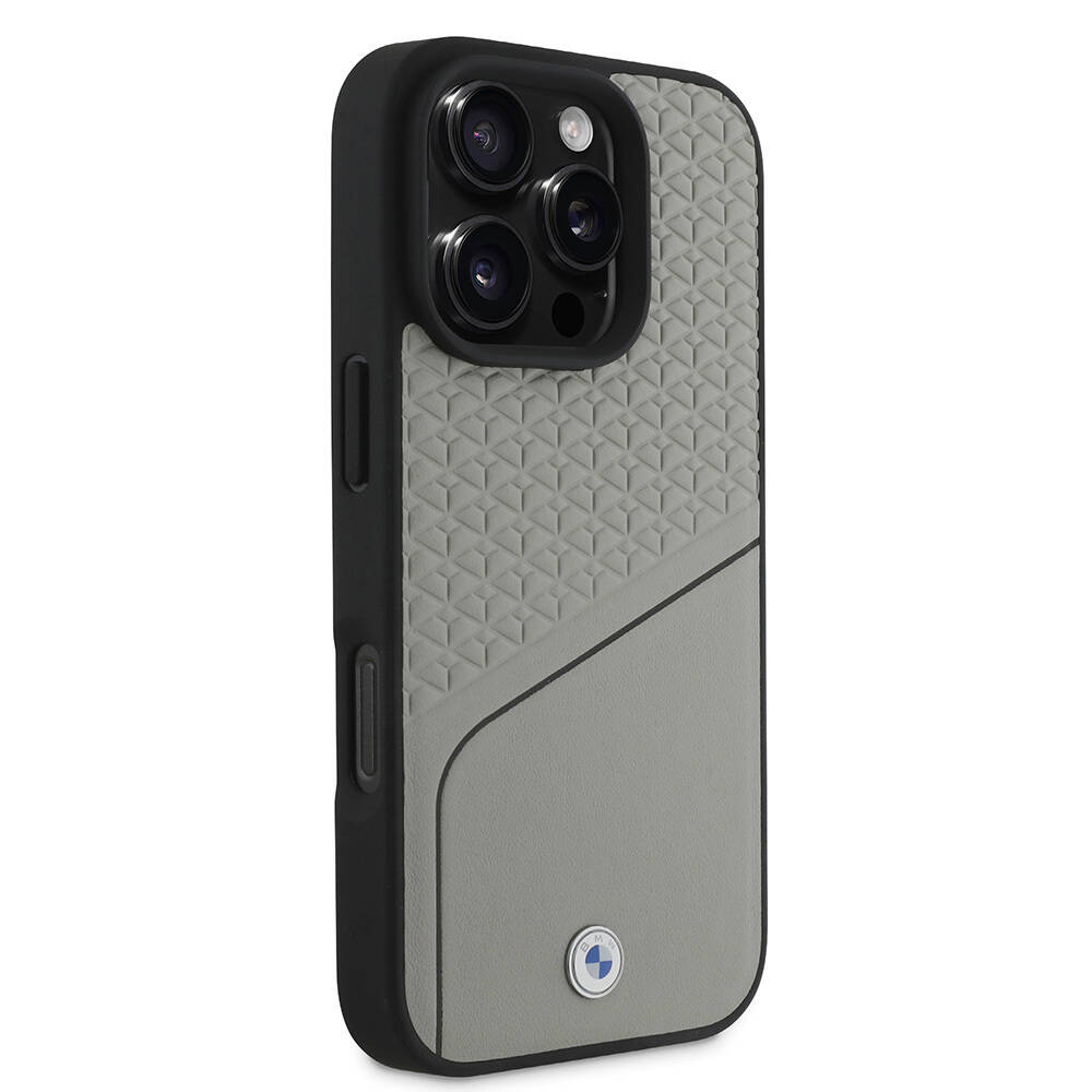 Apple iPhone 16 Pro Max Kılıf BMW Orjinal Lisanslı M-safe Şarj Özellikli Metal Logolu Dokulu ve Çizgili Deri Kapak - 11