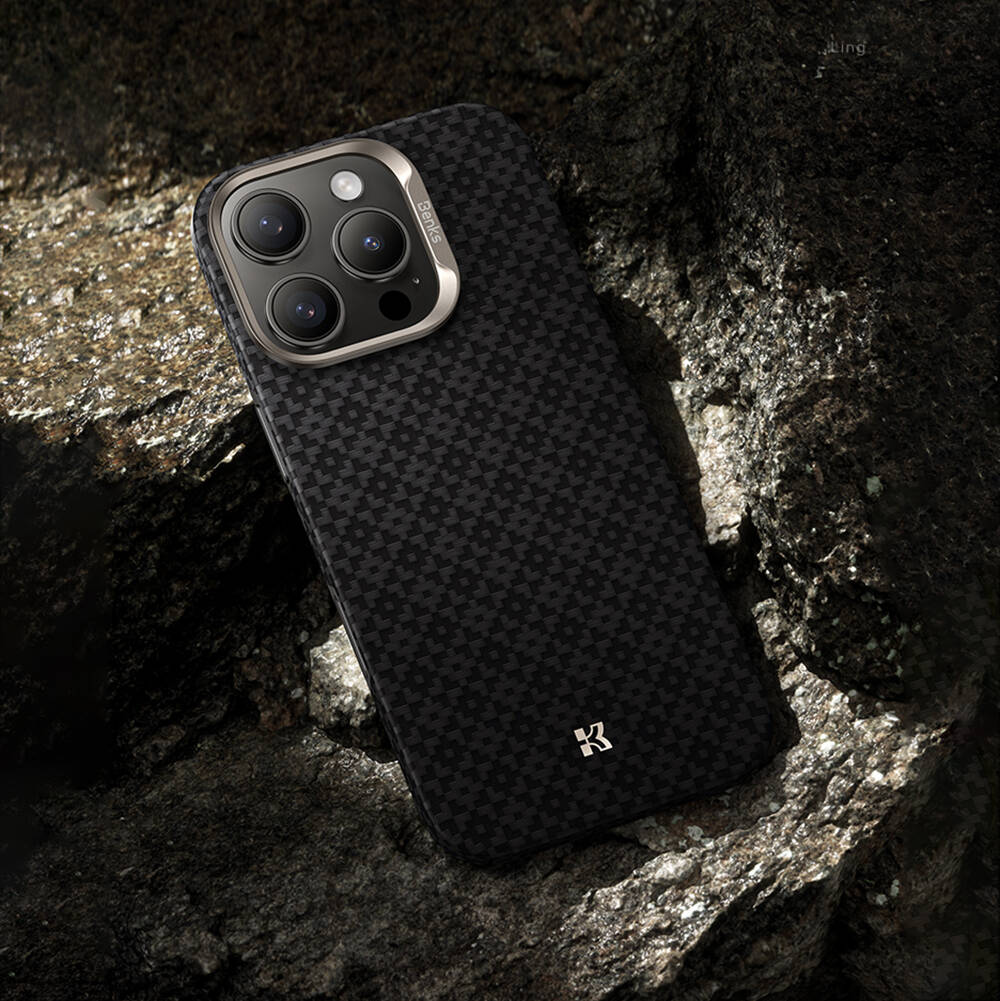 Apple iPhone 16 Pro Max Kılıf M-Safe Şarj Özellikli Benks ArmorAir ArmorGrid Serisi Kevlar Karbon Kapak - 19