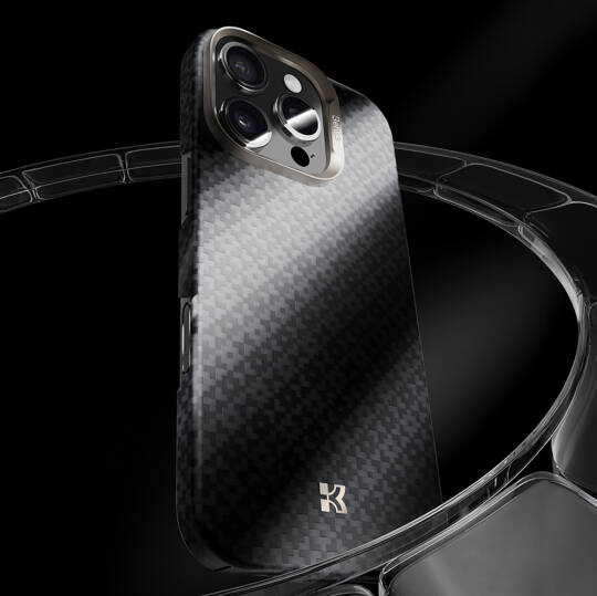 Apple iPhone 16 Pro Max Kılıf M-Safe Şarj Özellikli Benks ArmorAir ArmorGrid Serisi Kevlar Karbon Kapak - 20