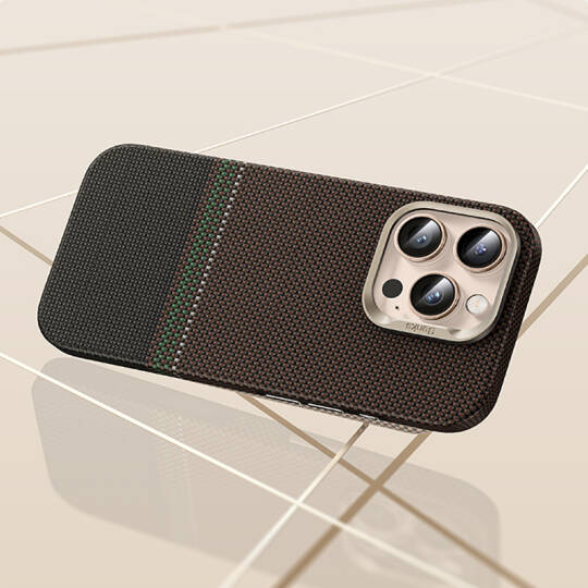 Apple iPhone 16 Pro Max Kılıf M-safe Şarj Özellikli Karbon Fiber Tasarımlı Benks Prestige ArmorPro Kevlar Kapak - 11