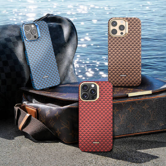 Apple iPhone 16 Pro Max Kılıf M-safe Şarj Özellikli Raptic Aramid Skin Origin Serisi Karbon Kapak - 14