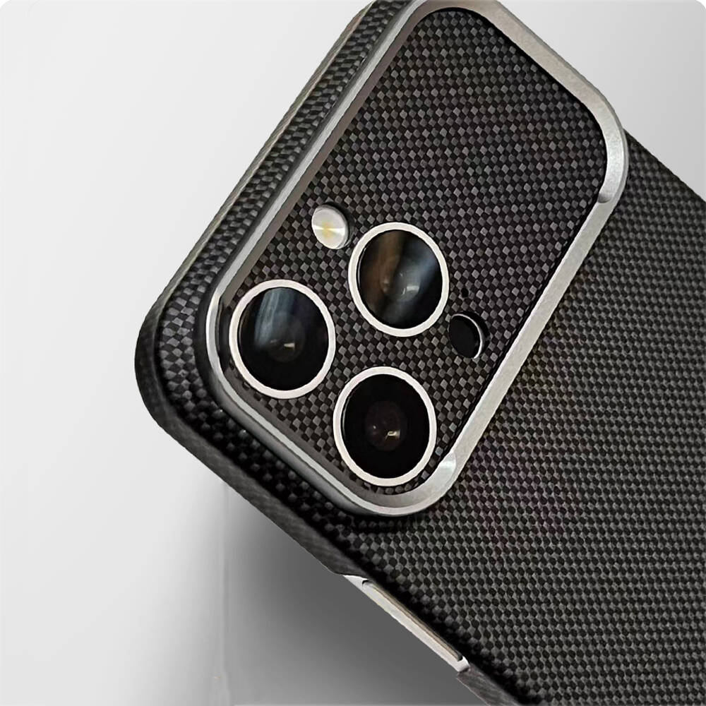 Apple iPhone 16 Pro Max Kılıf M-Safe Şarj Özellikli Zore Paris Zerre Sert PC Kapak - 11