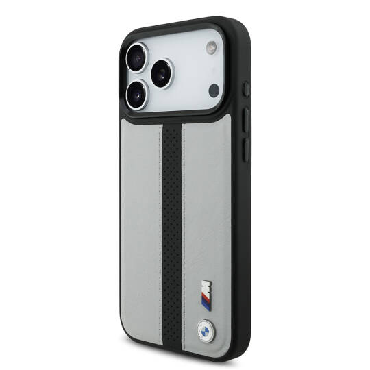 Apple iPhone 17 Pro Kılıf BMW Orjinal Lisanslı M-safe Şarj Özellikli Deri Arka Yüzey Metal Logolu Delikli Şerit Tasarımlı Kapak - 5