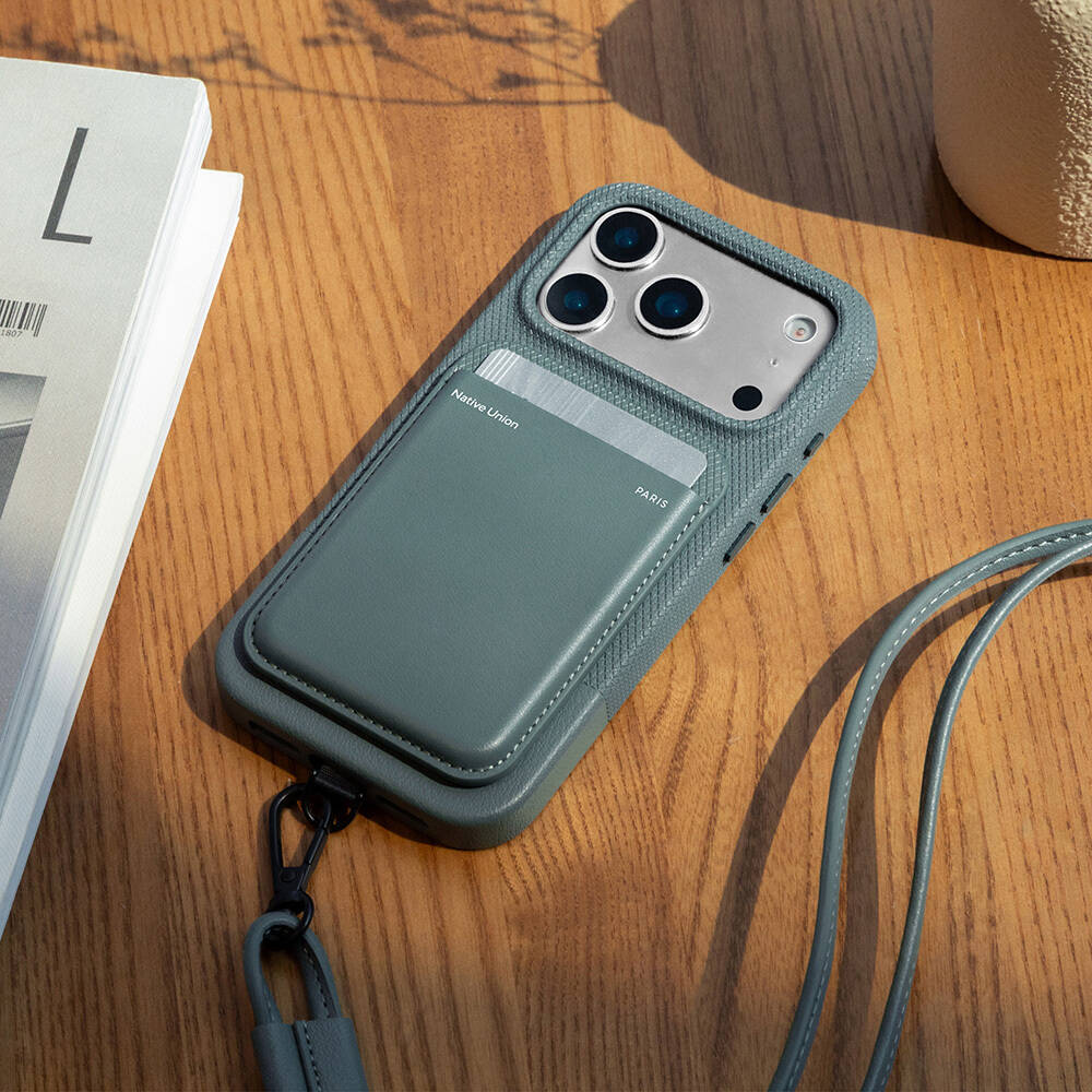 Apple iPhone 17 Pro Kılıf M-safe Şarj Özellikli Deri Dokulu Native Union RE Classic Serisi Kapak - 28