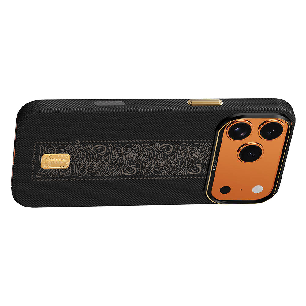 Apple iPhone 17 Pro Kılıf M-safe Şarj Özellikli Raptic Aramid Skin Rise Serisi 24 Ayar Altın Kaplamalı Karbon Kapak - 5