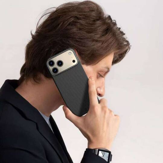 Apple iPhone 17 Pro Kılıf M-safe Şarj Özellikli Wiwu DCC-206 Aramid Air Kapak - 4