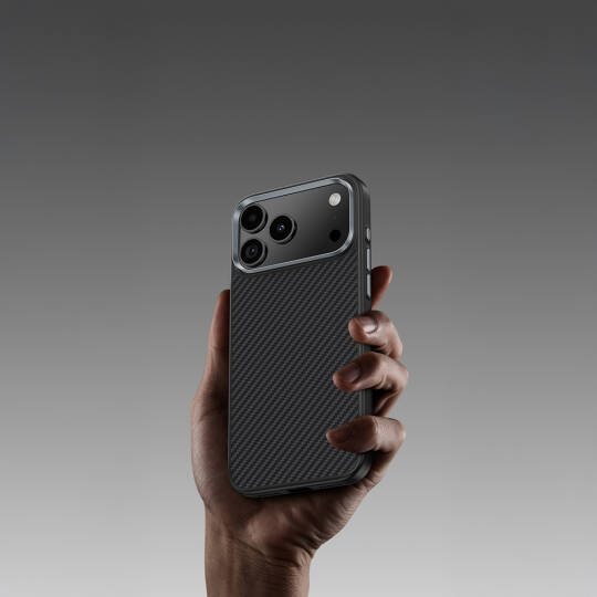 Apple iPhone 17 Pro Max Kılıf Karbon Fiber M-safe Şarj Özellikli Benks Hybrid ArmorPro 600D Kevlar Kapak - 7
