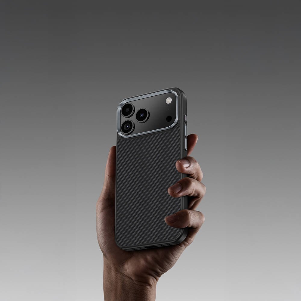 Apple iPhone 17 Pro Max Kılıf Karbon Fiber M-safe Şarj Özellikli Benks Hybrid ArmorPro 600D Kevlar Kapak - 7