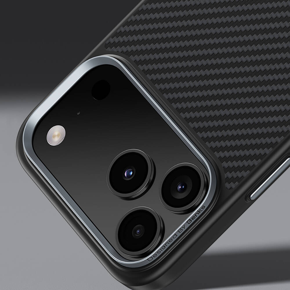 Apple iPhone 17 Pro Max Kılıf Karbon Fiber M-safe Şarj Özellikli Benks Hybrid ArmorPro 600D Kevlar Kapak - 9