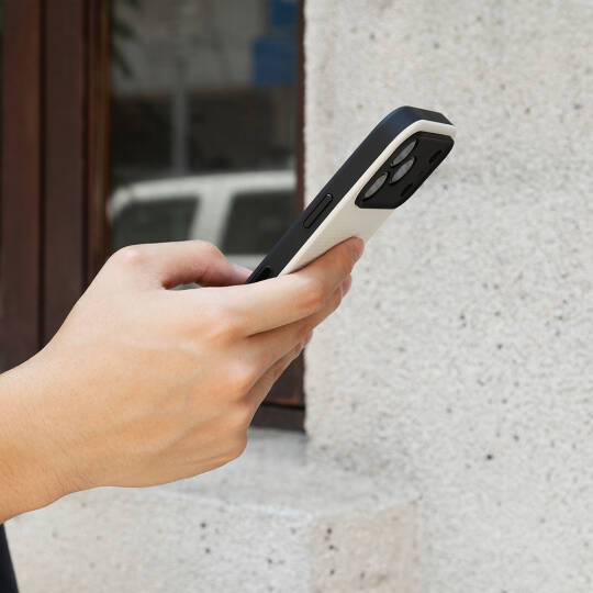 Apple iPhone 17 Pro Max Kılıf M-safe Şarj Özellikli Deri Dokulu Native Union 2025 Active Serisi Kapak - 27