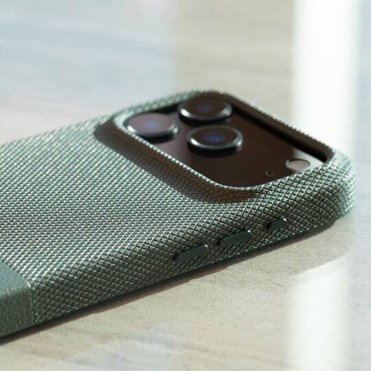 Apple iPhone 17 Pro Max Kılıf M-safe Şarj Özellikli Deri Dokulu Native Union RE Classic Serisi Kapak - 32