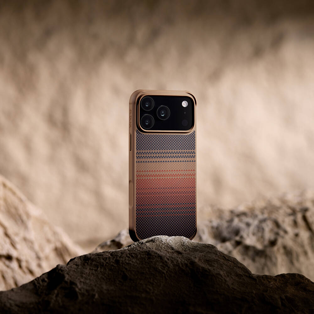 Apple iPhone 17 Pro Max Kılıf M-safe Şarj Özellikli Pitaka Tactile Woven Sunset-Moonrise Aramid Pro Guard Serisi Karbon Kapak - 8
