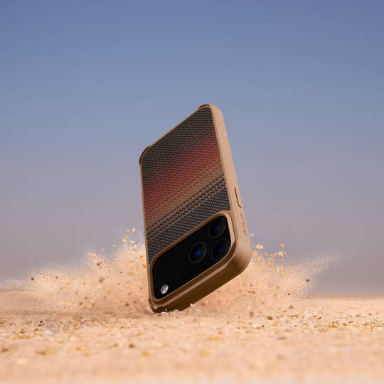 Apple iPhone 17 Pro Max Kılıf M-safe Şarj Özellikli Pitaka Tactile Woven Sunset-Moonrise Aramid Pro Guard Serisi Karbon Kapak - 9