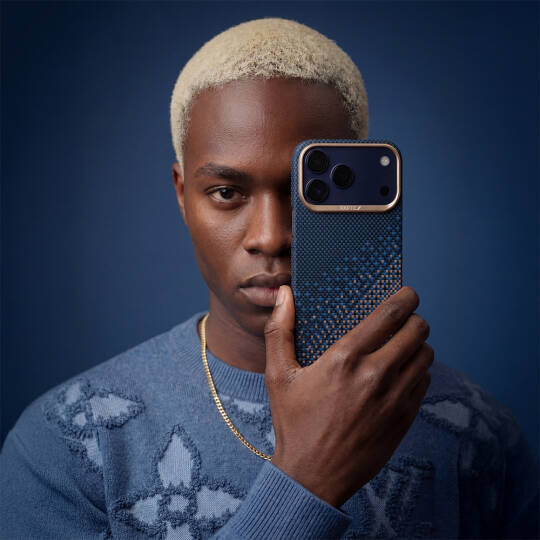 Apple iPhone 17 Pro Max Kılıf M-safe Şarj Özellikli Raptic Aramid Skin Serenity Serisi Karbon Kapak - 2