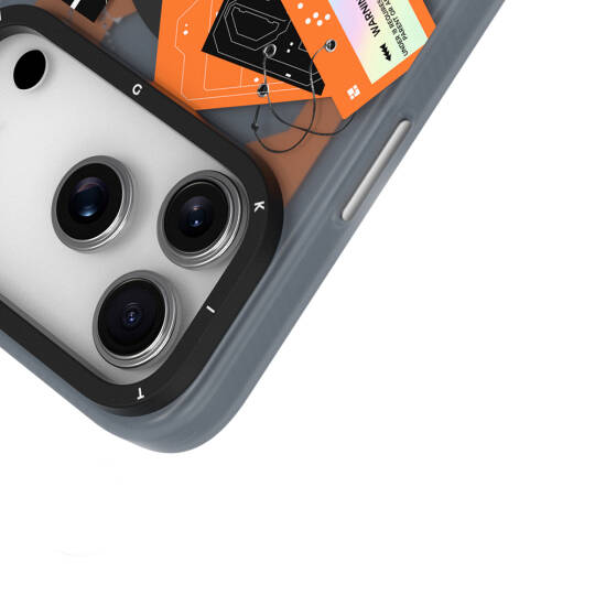 Apple iPhone 17 Pro Max Kılıf M-Safe Şarj Özellikli Youngkit Different Dimension Serisi Kapak - 10