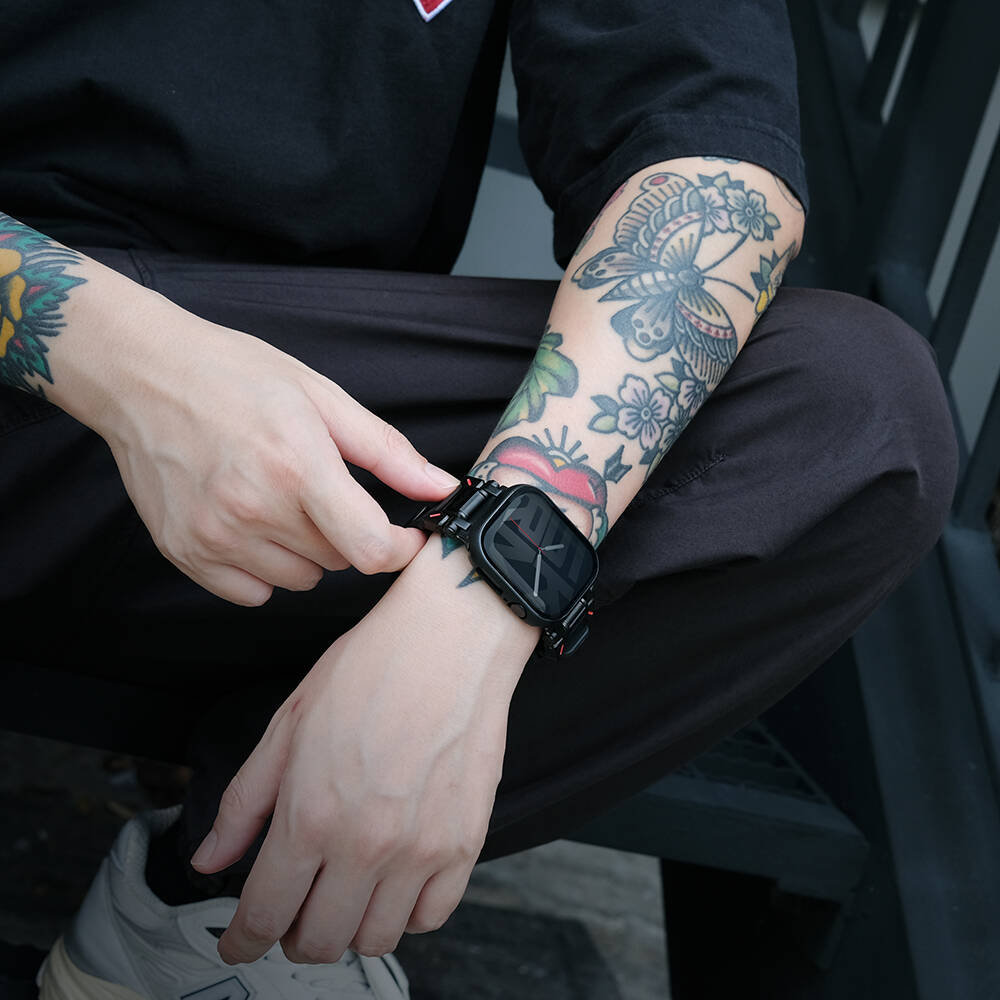 Apple Watch 10 46mm Skinarma Gado Sert Silikon Kasa ve Ekran Koruyucu - 4
