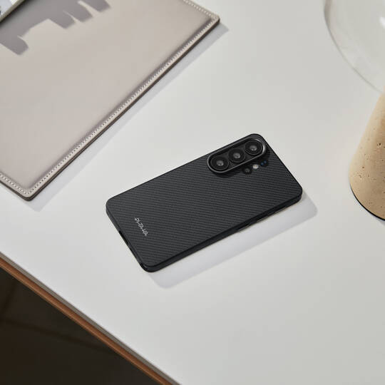 Galaxy S26 Ultra Kılıf M-safe Şarj Özellikli 600D Aramid Karbon Fiber Pitaka Cairn Serisi Black-Grey Twill Kapak - 9