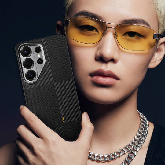 Galaxy S26 Ultra Kılıf M-safe Şarj Özellikli 600D Metal Kamera Çerçeveli Raptic Aramid Dual Serisi Karbon Kapak - 11