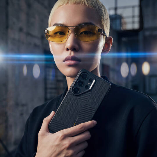 Galaxy S26 Ultra Kılıf M-safe Şarj Özellikli 600D Metal Kamera Çerçeveli Raptic Aramid Dual Serisi Karbon Kapak - 13