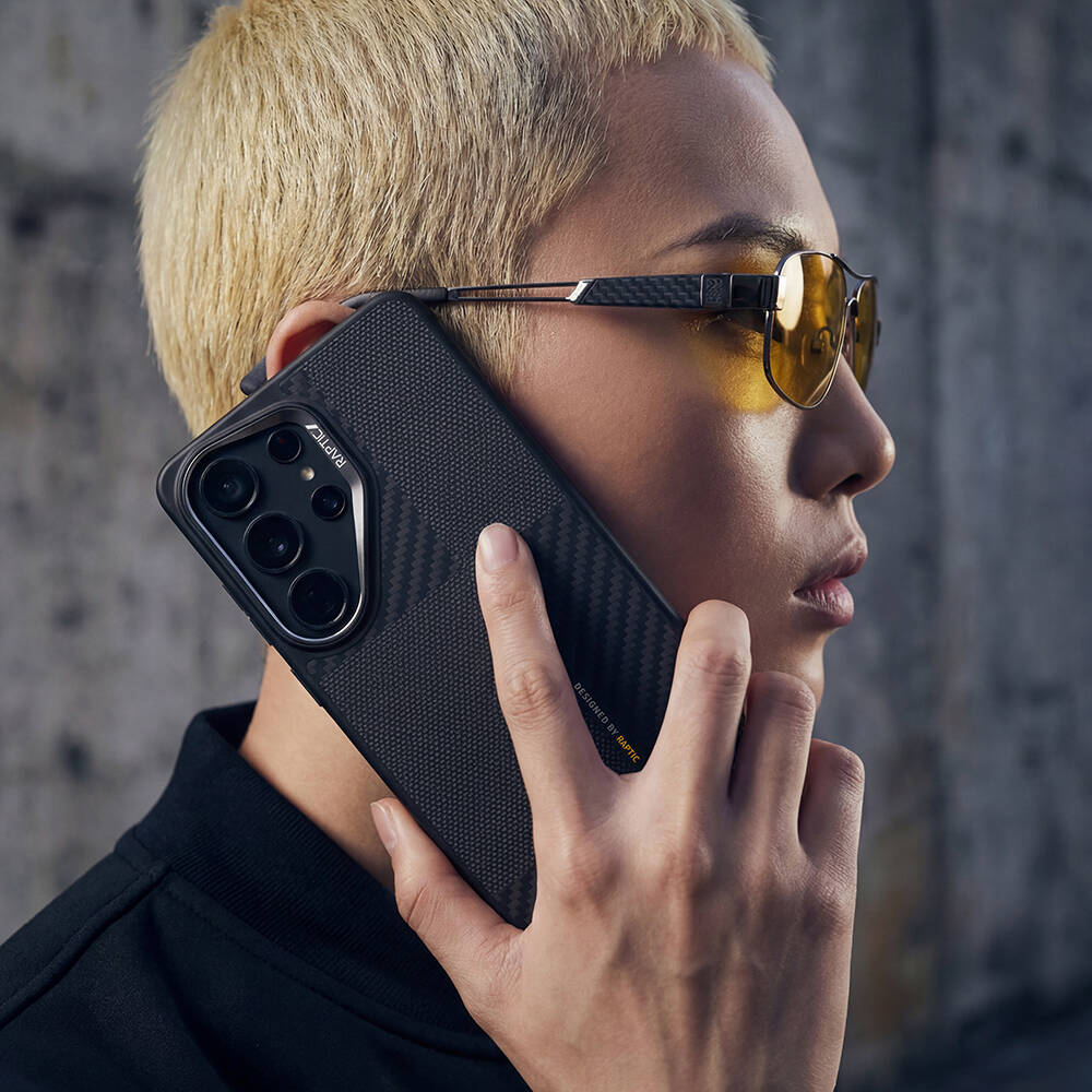 Galaxy S26 Ultra Kılıf M-safe Şarj Özellikli 600D Metal Kamera Çerçeveli Raptic Aramid Dual Serisi Karbon Kapak - 15