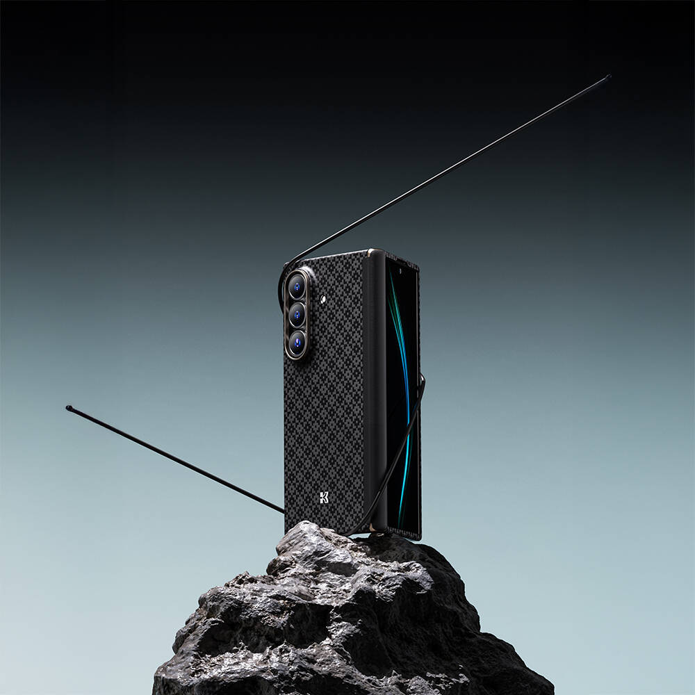 Galaxy Z Fold 7 Benks ArmorAir ArmorGrid Grand Combo Üçlü Aksesuar Seti (Ön Arka Kevlar Karbon Kapak + Ekran Koruyucu) - 8