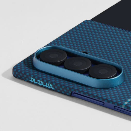 Galaxy Z Fold 7 Kılıf M-safe Şarj Özellikli Aramid Karbon Fiber Pitaka Tactile Woven Sunset-Moonrise Serisi Kapak - 13