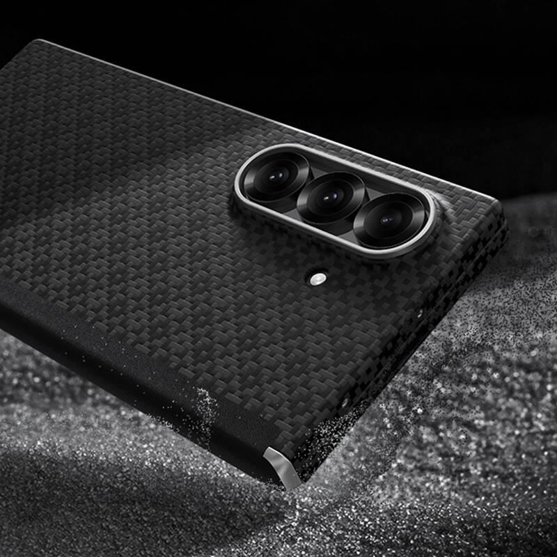 Galaxy Z Fold 7 Kılıf M-Safe Şarj Özellikli Benks ArmorAir ArmorGrid Serisi Kevlar Karbon Kapak - 12