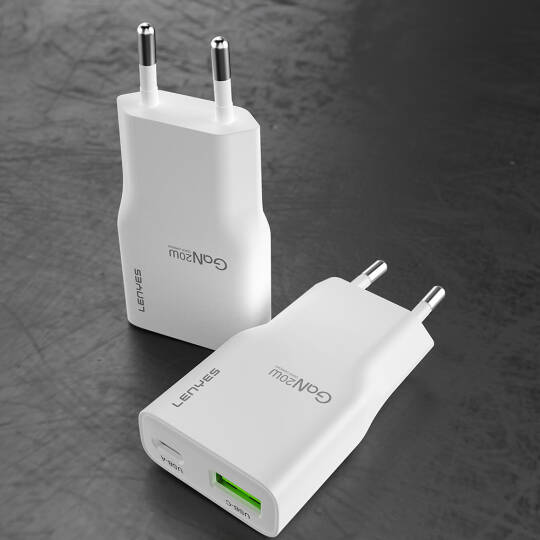 Lenyes LCH11 Serisi Type-C to Lightning GaN Teknolojili PD Hızlı Şarj Özellikli Kablolu Şarj Seti 20W - 3