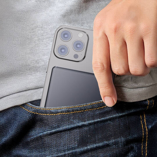 Lenyes PW037D Ultra İnce Dijital LED Ekranlı Wireless Powerbank 5000mAh - 7
