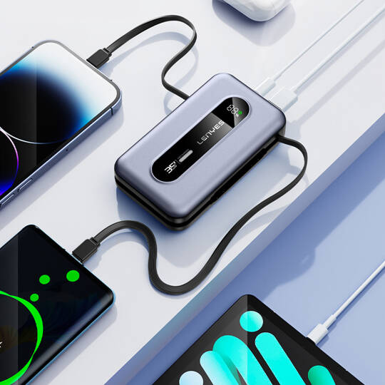 Lenyes PX1002D Dijital LED Göstergeli Teleskopik Type-C ve Lightning Kablolu Powerbank 35W 10.000mAh - 7