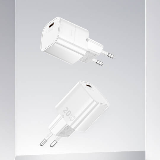 Wiwu Wi-G014 Cube Serisi GaN Tech PD Hızlı Şarj Özellikli Mini Şarj Başlığı 20W - 5
