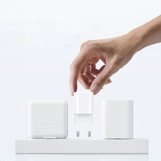 Wiwu Wi-G017 Cube Serisi Type-C PD & USB-A GaN Tech PD Hızlı Şarj Özellikli Mini Şarj Başlığı 33W - 4