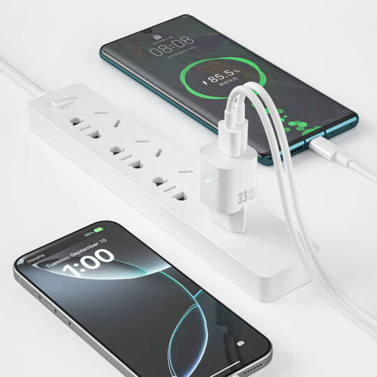 Wiwu Wi-G017 Cube Serisi Type-C PD & USB-A GaN Tech PD Hızlı Şarj Özellikli Mini Şarj Başlığı 33W - 7