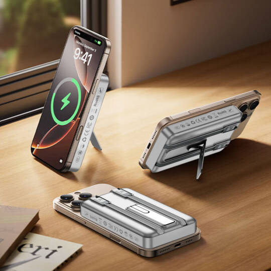 Wiwu Wi-P056 Taşınabilir Wireless Şarj ve PD Hızlı Şarj Özellikli Powerbank 15W 10000mAh - 19